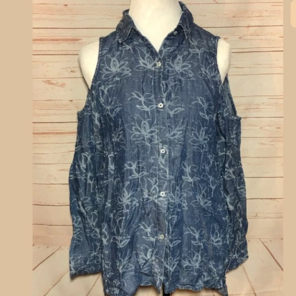 Max Jeans Chambray Cold Shoulder Top‎ | Small